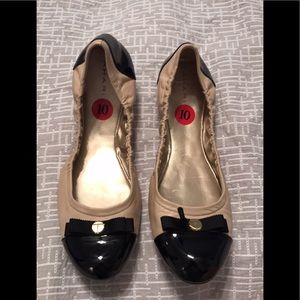 Tahari flats, size 10